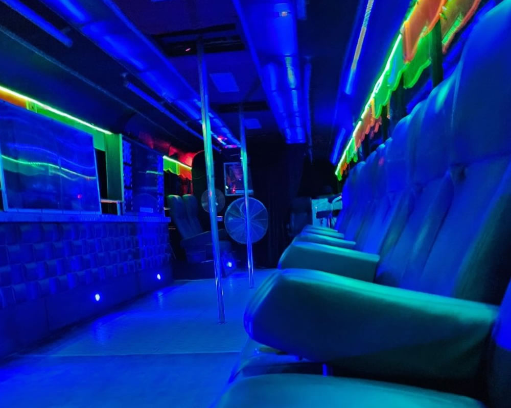NIGHT BUS VIP 005